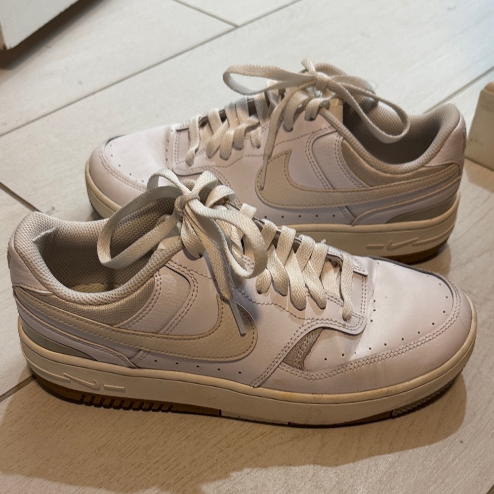 White and Cream Sneakers Nike women’s 9